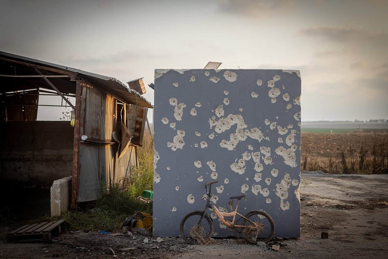 Damage caused to a public bomb shelter during the Oct. 7 massacre, near the Israeli-Gaza border, southern Israel, April 30, 2024. Photo by Chaim Goldberg/Flash90.