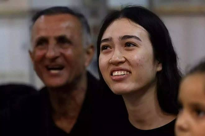Noa Argamani and her father, Yaakov, upon her return to Israel on June 8, 2024. Photo by Ziv Koren.