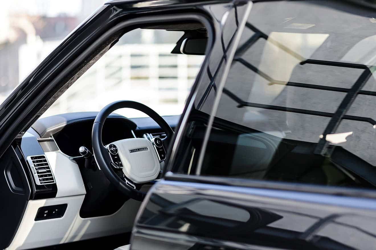 Range Rover. Credit: DariuszSankowski/Pixabay.