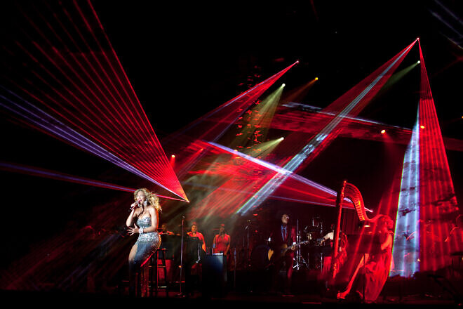 Beyoncé performs during the state dinner reception for President Felipe Calderon of Mexico and his wife Mrs. Margarita Zavala in a tent on the South Lawn of the White House, May 19, 2010. Credit: Pete Souza/White House.