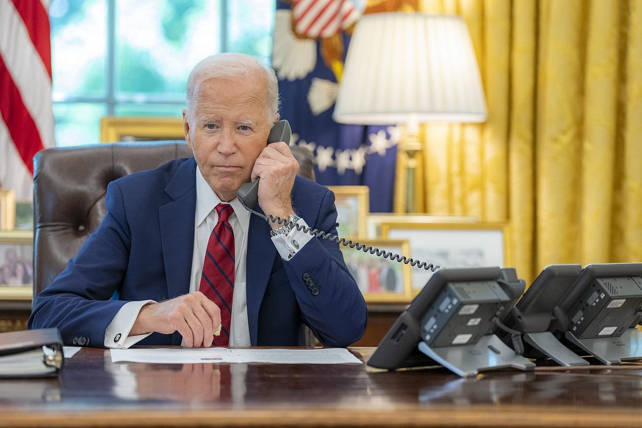 President Joe Biden talks on the phone with Texas Gov. Greg Abbott and FEMA director Deanna Criswell to discuss the FEMA Declaration following the impacts of Hurricane Beryl, on July 9, 2024. Credit: Adam Schultz/White House.