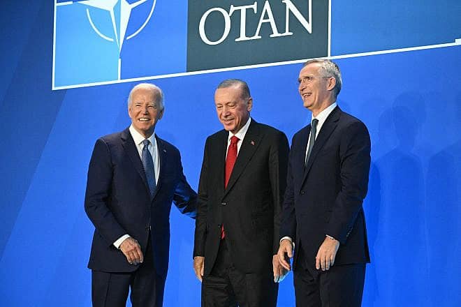 U.S. President Joe Biden, Turkish President Recep Tayyip Erdoğan (center) and NATO Secretary-General Jens Stoltenberg in Washington during NATO's 75th annual summit, July 10, 2024. Photo by Saul Loeb/AFP via Getty Images.