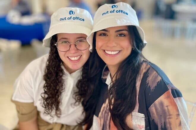 At the OU’s early career professionals skill-building summit are executive fellows Rena Rush and Yael Lovett. Credit: Courtesy of the Orthodox Union.