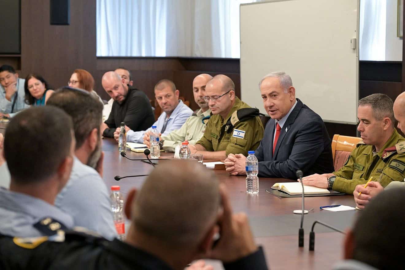 Prime Minister Benjamin Netanyahu briefs Israel National Defense College cadets on the war against Hamas in the Gaza Strip, July 1, 2024. Photo by Koby Gideon/GPO.