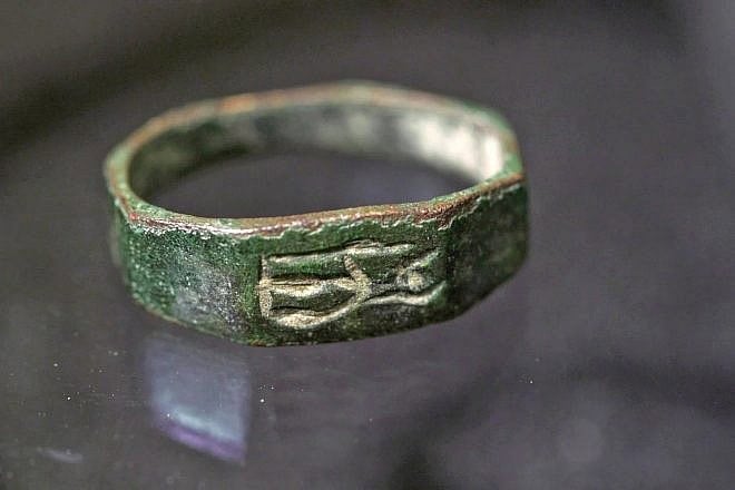 An 1,800-year-old ring engraved with a Goddess of War from Roman and Greek mythology. Photo by Emil Aladjem/Israel Antiquities Authority.