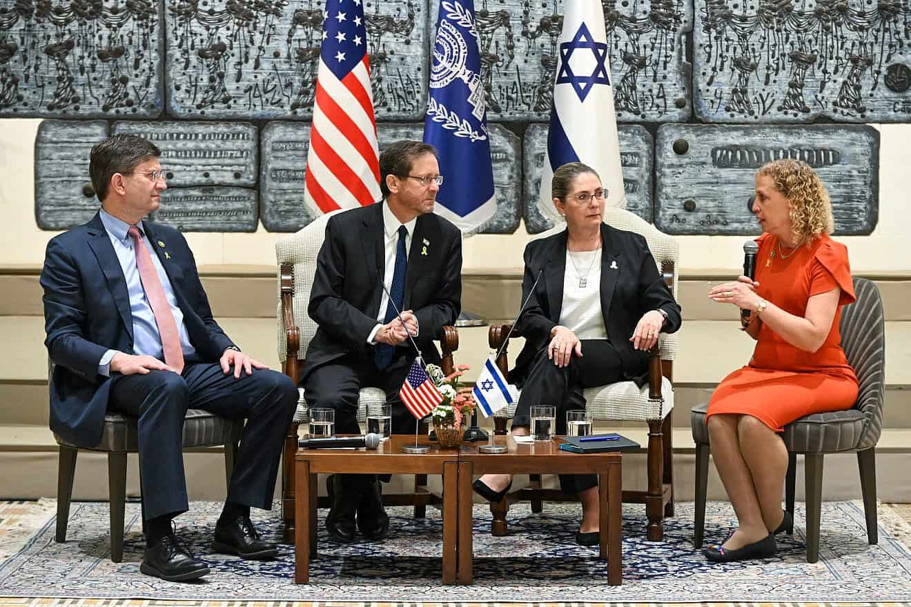 Rep. Brad Schneider (D-Ill.) and Debbie Wasserman Schultz (D-Fla.) with Israeli President Isaac Herzog (second from left) and his wife, Michal Herzog, in Jerusalem on March 28, 2024. Credit: Maayan Toaf/Israel President's Spokesperson's Office via Wikimedia Commons.