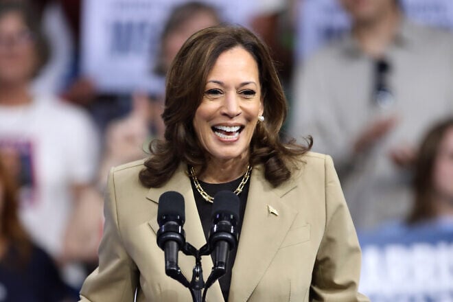 U.S. Vice President Kamala Harris speaks at an event at Desert Diamond Arena in Glendale, Ariz., on Aug. 9, 2024. Credit: Gage Skidmore/Creative Commons.