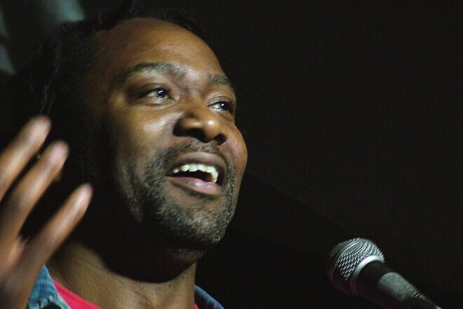 Reginald D. Hunter on July 8, 2006. Credit: Pete Ashton/Wikimedia Commons.