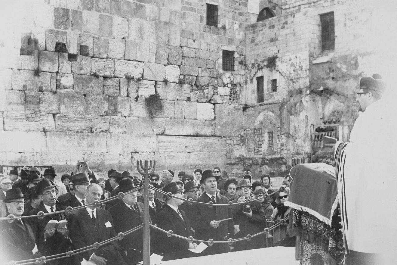 Near the Western Wall in Jerusalem on Tisha B’Av, 1969. Credit: KKL Archives.