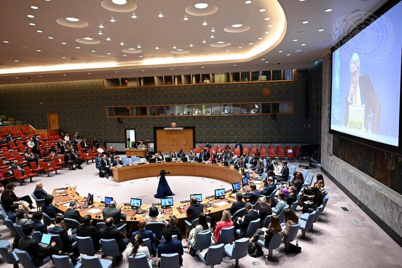 Tor Wennesland (on screen), special coordinator for the Middle East peace process and personal representative of the U.N. secretary-general, briefs the U.N. Security Council meeting on the situation in the Middle East on Aug. 22, 2024. Credit: Evan Schneider/U.N. Photo.