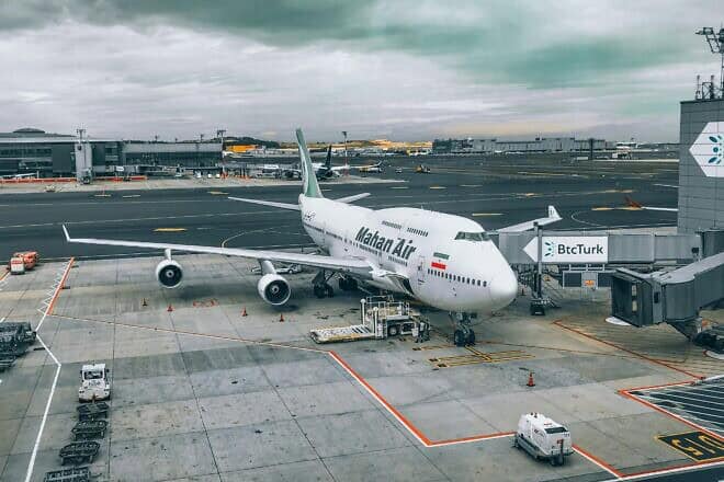 An airplane of Iran's Mahan Air carrier at a Turkish airport. Photo by Kürşat Kuzu/Pexels.