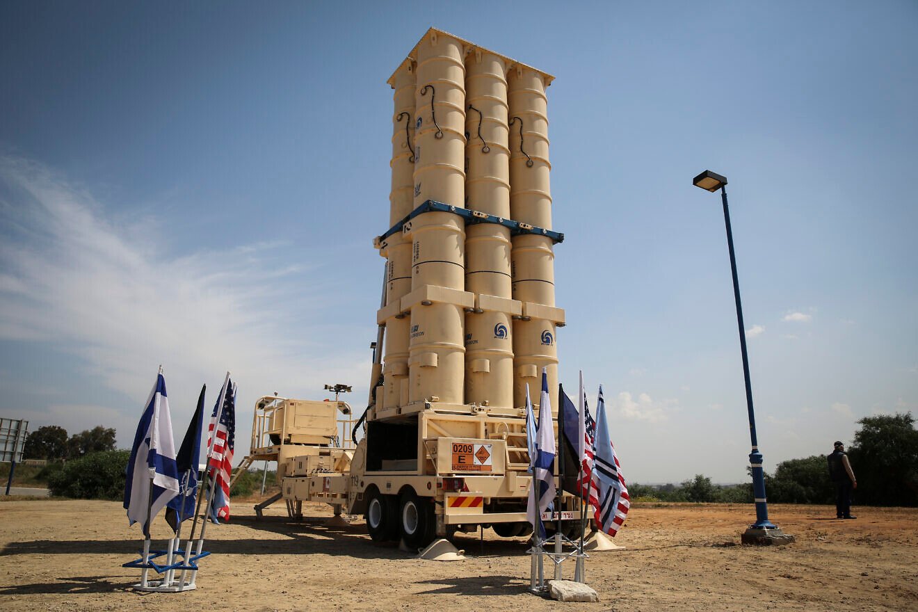 The "Arrow II" intercepting missile launcher at the Palmachim Israeli Airforce base, near the central city of Rishon Letzion, on May 9, 2014. Photo by Hadas Parush/Flash 90.