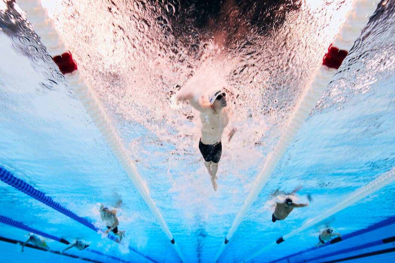 Ami Omer Dadaon of Team Israel competes in the Men's 100m Freestyle S4 heat on day two of the Paris 2024 Summer Paralympic Games at Paris La Defense Arena on Aug. 30, 2024 in Nanterre, France.  Photo by Adam Pretty/Getty Images.