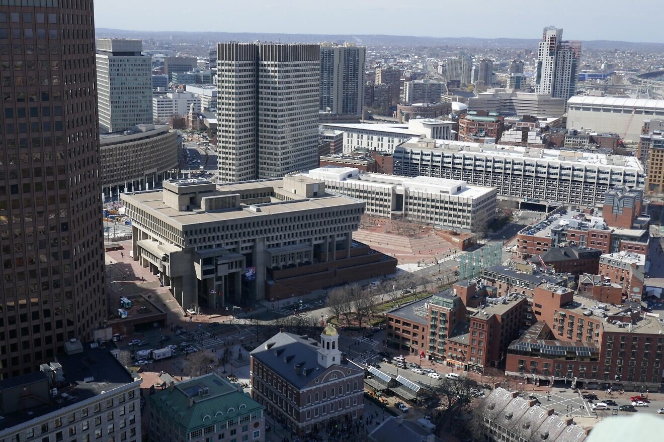 Government Center in Boston. Credit: NewtonCourt/Wikipedia.