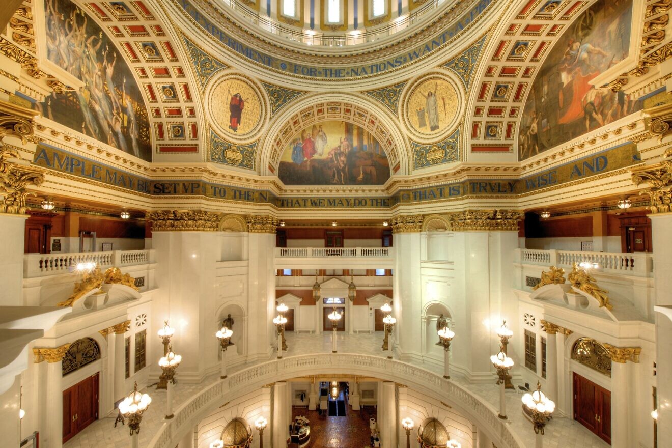 The interior of the rotunda of the Pennsylvania State Capitol in Harrisburg, Pa. Credit: Bestbudbrian via Wikipedia.