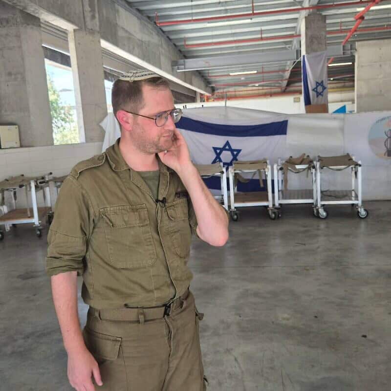 Sgt. (res.) Rabbi Bentsi Mann at the IDF's Shura Base, Aug. 28, 2024. Photo by Yaakov Lappin.