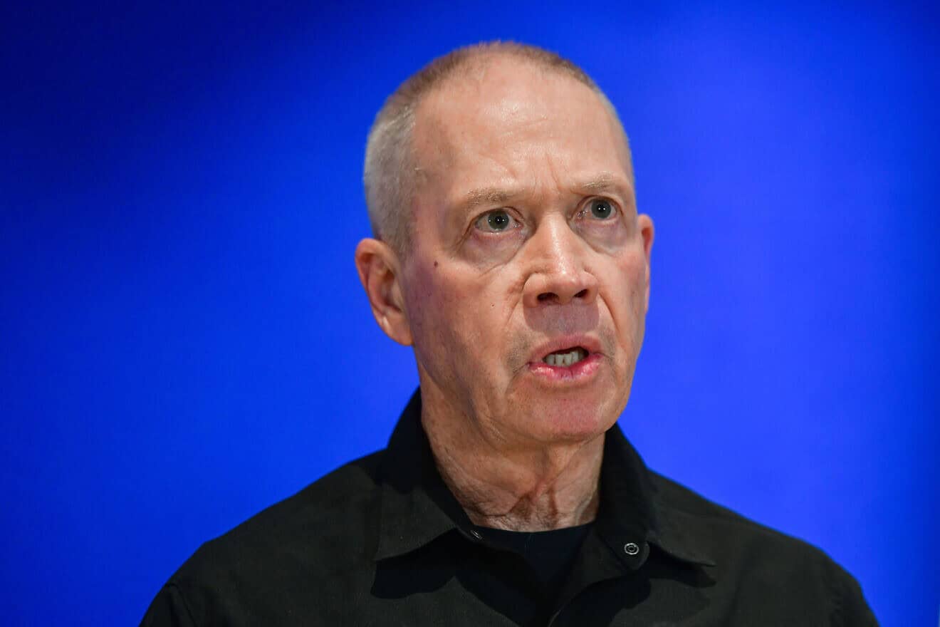 Israeli Defense Minister Yoav Gallant speaks to reporters at the Kirya base in Tel Aviv, Oct. 26, 2023. Photo by Avshalom Sassoni/Flash90.