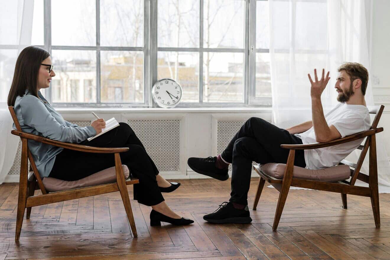 Counseling and dialogue. Credit: Cottonbro Studio/Pexels.