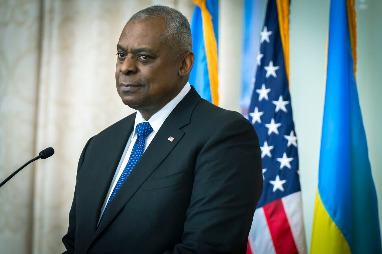 U.S. Defense Secretary Lloyd Austin delivers remarks at the Diplomatic Academy of Ukraine at the Ministry of Foreign Affairs in Kyiv, Oct. 21, 2024. Photo by Chad J. McNeeley/U.S. Department of Defense.