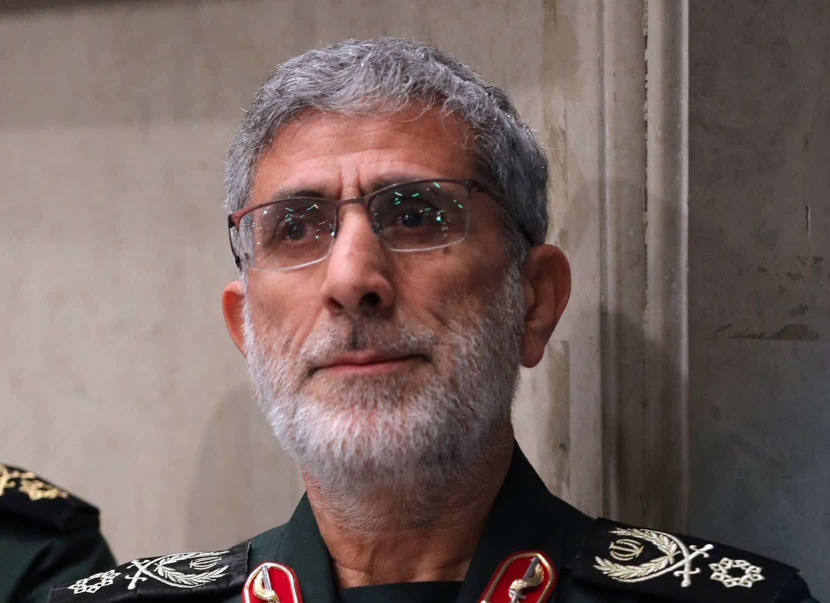 Er oshiqning jinsiy azosini xotinining mushukidan chiqarib soradi