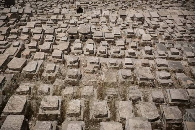 The Mount of Olives Jewish cemetery in Jerusalem, May 15, 2017. Photo by Hadas Parush/Flash90.