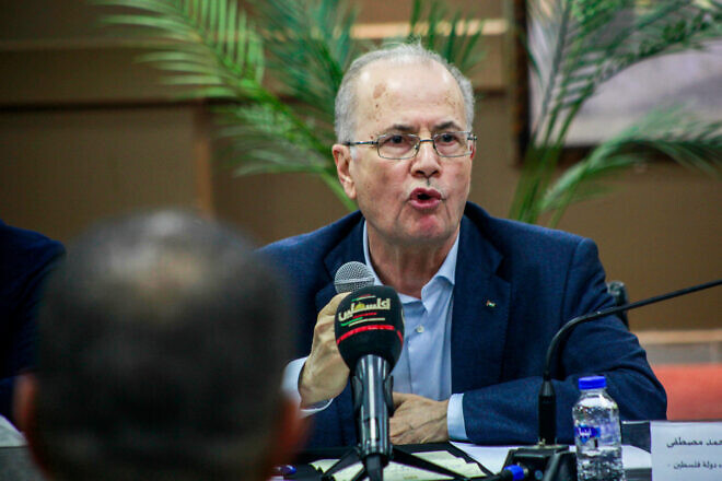 Mohammad Mustafa, the Palestinian Authority prime minister, speaks during a meeting at the Nur Shams refugee camp in Tulkarem, April 22, 2024. Photo by Nasser Ishtayeh/Flash90.