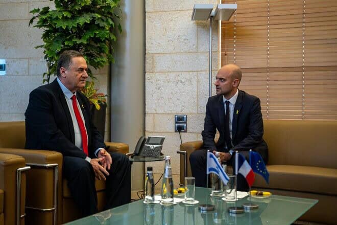 Minister for Europe and Foreign Affairs Jean-Noël Barrot, right, meets with his Israeli counterpart, 
Israel Katz. in Jerusalem, Oct. 7, 2024. Credit: Ministry for Europe and Foreign Affairs.
