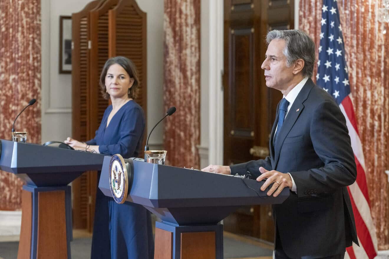 U.S. Secretary of State Antony Blinken holds a joint press availability with Annalena Baerbock, Germany's foreign minister, at the U.S. Department of State in Washington, D.C., on Jan. 5, 2022. Credit: U.S. State Department Photo by Ron Przysucha via Wikimedia Commons.