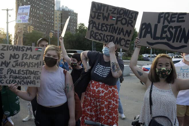 Progressive members of the Jewish community in Brooklyn, N.Y., protest against Israel in the Prospect Park neighborhood of the borough on May 21, 2021. Photo by Andrew Lichtenstein/Corbis via Getty Images.