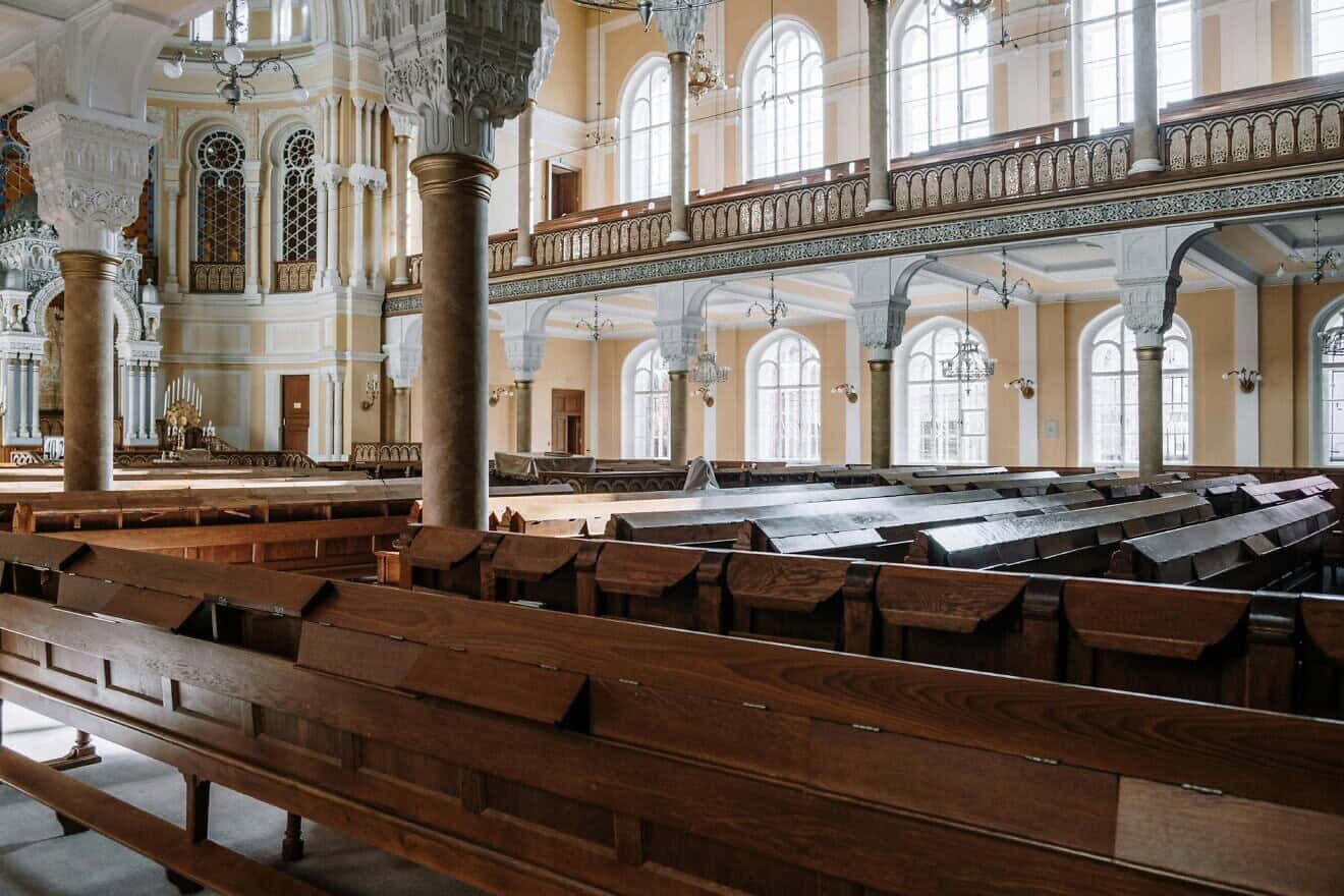 Interior of a synagogue. Credit: Cottonbro Studio/Pexels.