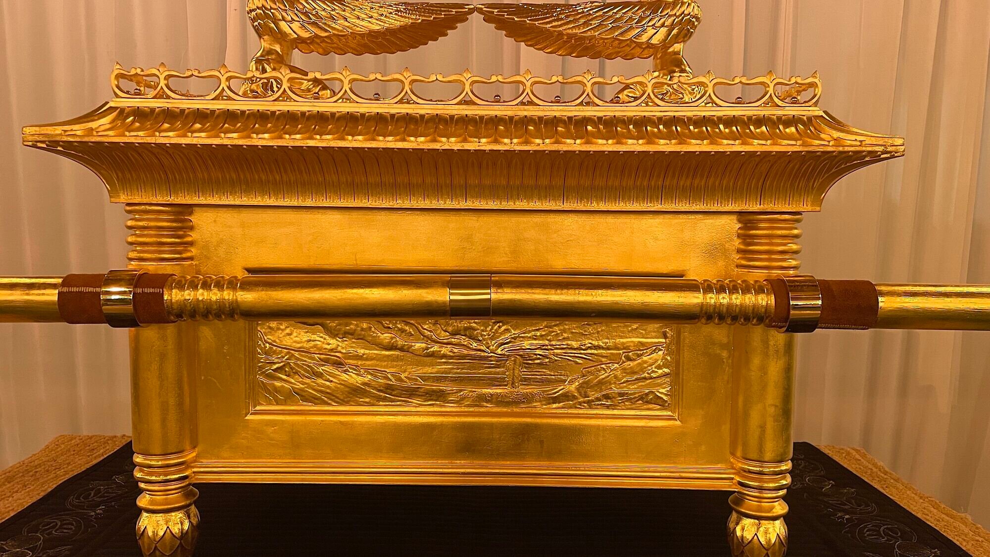 A replica of the Ark of the Covenant displayed in Jerusalem on Oct. 20, 2024. Photo by Alex Traiman.