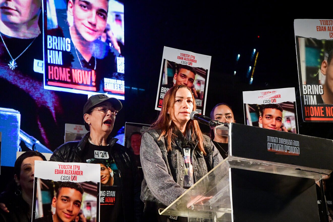 Yael Alexander, mother of American-Israeli hostage Edan Alexander, speaks during a rally calling for the release of Israelis held hostage by Hamas terrorists in Gaza, at "Hostage Square" in Tel Aviv, Nov. 30, 2024. Photo by Avshalom Sassoni/Flash90.