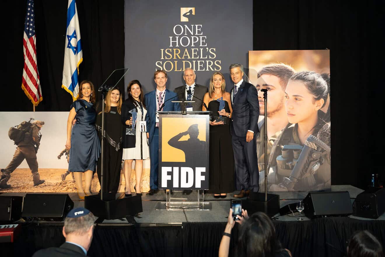 From left: Anat Chavkin, Rebecca Grossman, Lisa and Todd Kantor, Morey Levovitz, Cindy and David Eigen at the “2024 FIDF Westchester and Connecticut Evening of Solidarity Dinner,” held at the Hyatt Regency Greenwich, to raise funds for the Israel Defense Forces, Nov. 19, 2024. Credit: Stephanie Faust/Courtesy of FIDF.