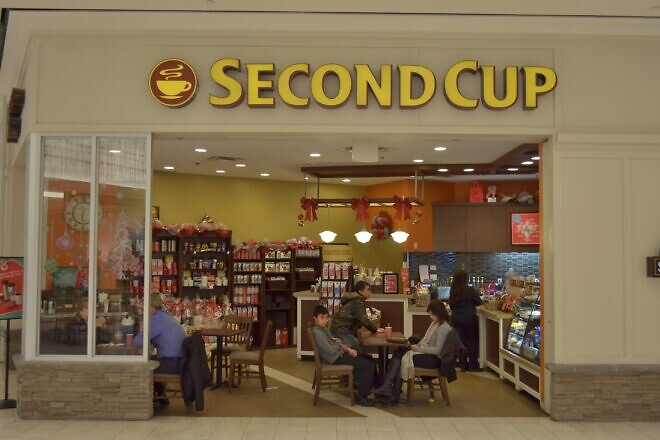 Second Cup Coffee at Markville Mall, Markham, Ontario. Credit: Raysonho/Wikipedia.