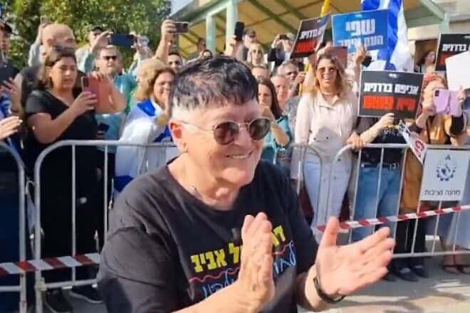 Sheffi Paz is greeted by supporters as she arrives to serve her prison term, Nov. 14, 2024. Source: X.