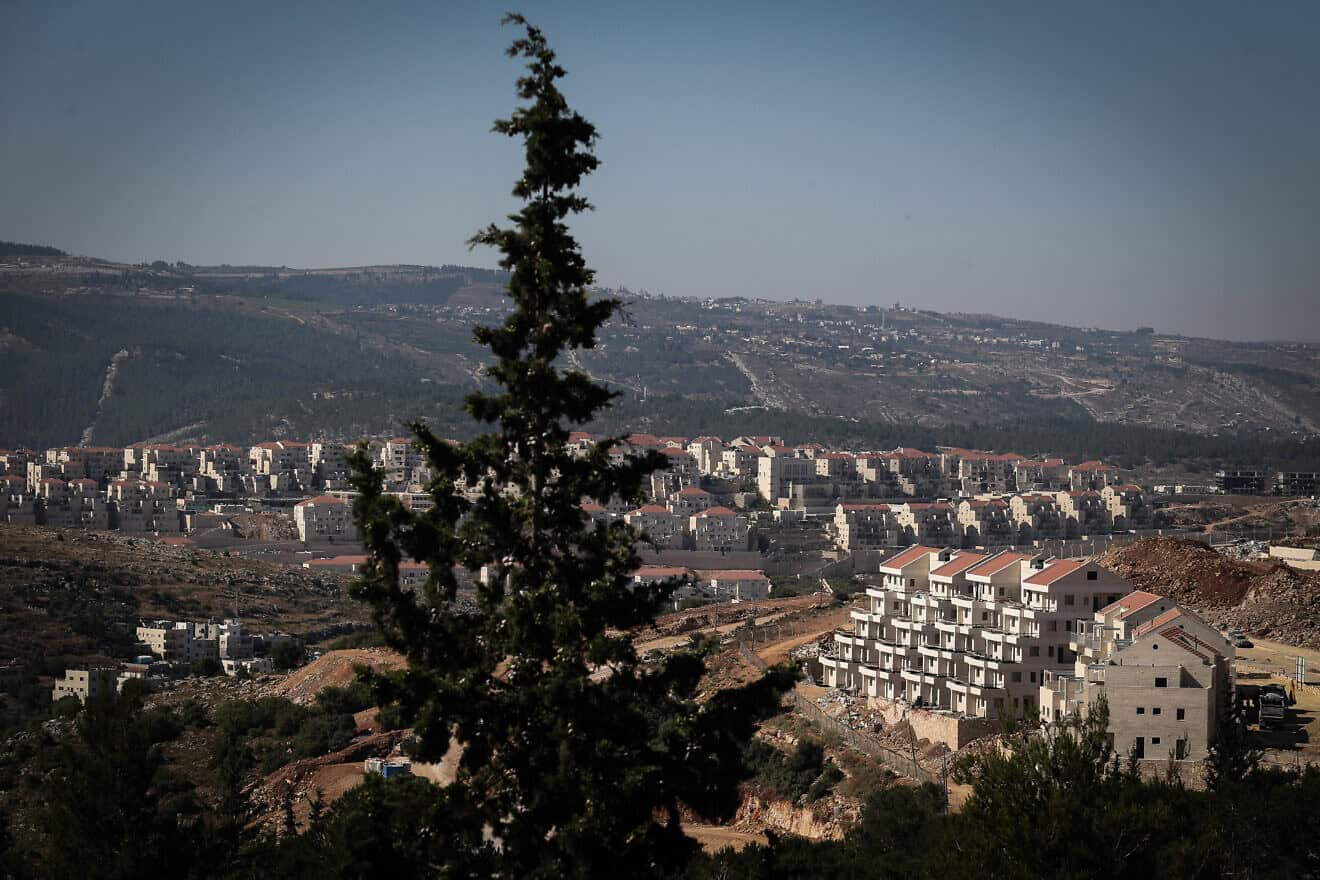 New construction in Tzur Hadassah, 7.5 miles southwest of Jerusalem, with the ultra-Orthodox city of Beitar Illit in the background and across the Green Line, June 17, 2015. Photo by Nati Shohat/Flash90.