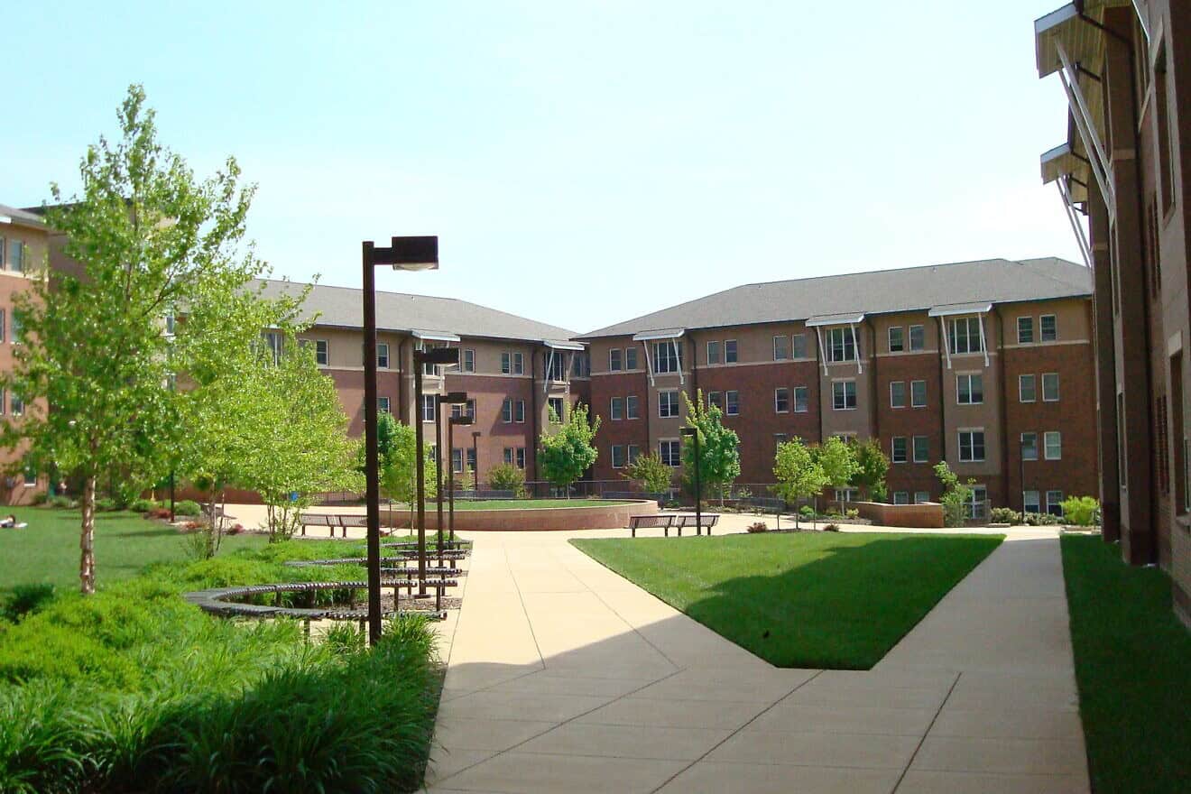 Liberty Square at George Mason University in Fairfax, Va. Credit: Laxmatt via Wikimedia Commons.