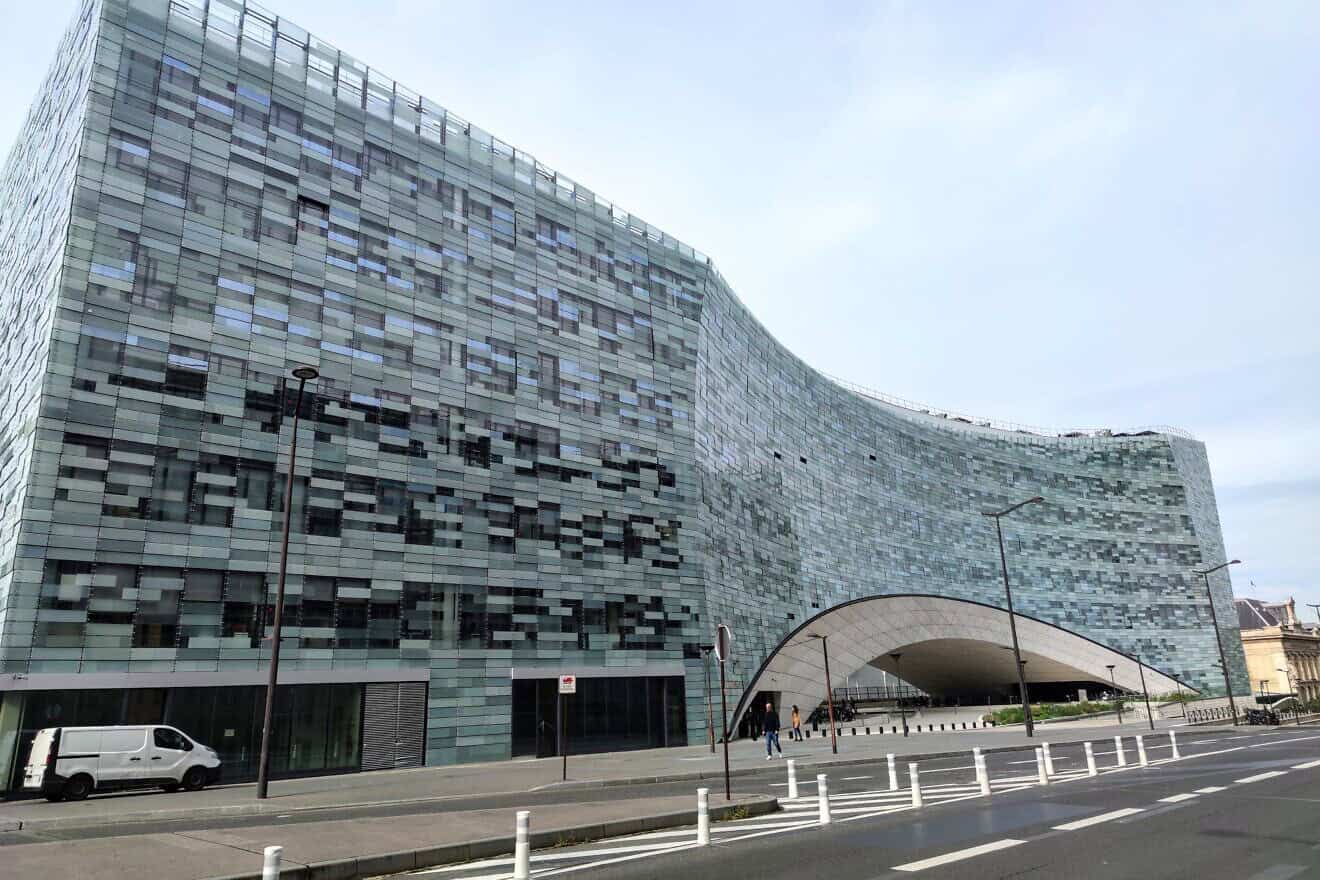 The headquarters of "Le Monde" on avenue Pierre-Mendès-France in Paris, Sept. 28, 2021. Photo by Philippe Cendron via Wikimedia Commons.