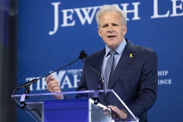 Michael Oren, former Israeli ambassador to the United States, speaks at the Tikvah Fund Jewish Leadership Conference in New York City on Dec. 8, 2024. Photo by Sean T. Smith/Simon Luethi via Tikvah Fund.