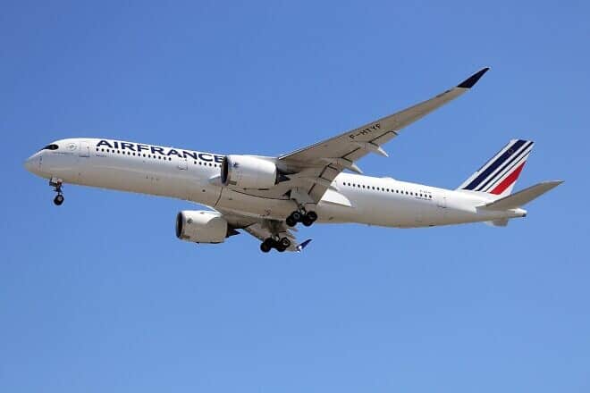 An Air France A350-900 landing at Toronto Pearson International Airport, on May 10, 2021. Credit: Steven He via Wikimedia Commons.
