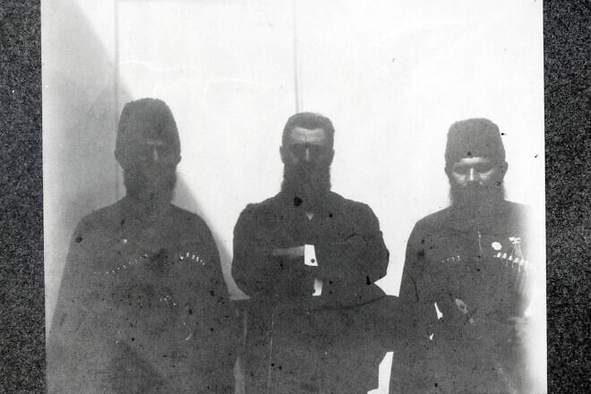 Theodor Herzl and Zionist delegates from Russia at the Sixth World Zionist Congress in 1903. Credit: Israel Government Press Office Photo.