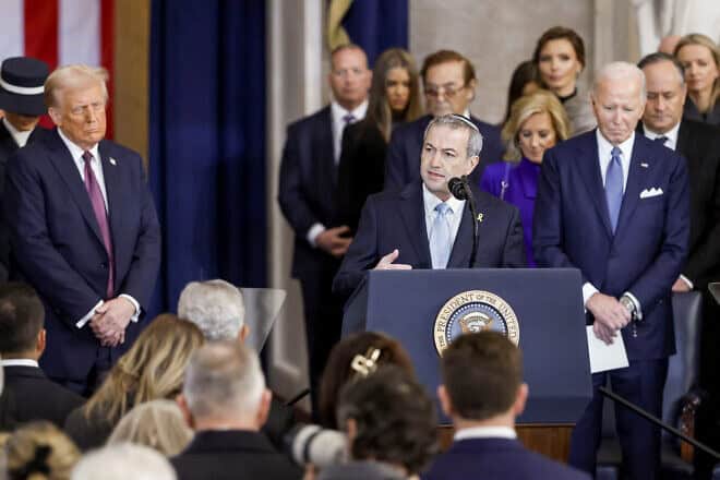 Rabbi Dr. Ari Berman, president of Yeshiva University, delivers a benediction as U.S. President Donald Trump and former President Joe Biden listen during Trump’s inauguration ceremony in the rotunda of the U.S. Capitol in Washington, D.C., on Jan. 20, 2025. Photo by Shawn Thew/Pool via REUTERS