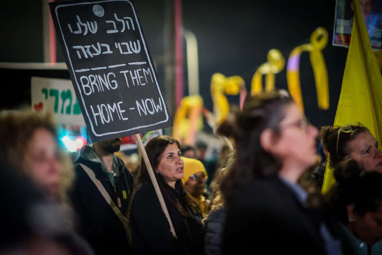 Demonstrators protest calling for the release of Israeli hostages held in the Gaza Strip outside the southern Israeli city of Sderot, Feb. 8, 2025. Photo by Dor Pazuelo/Flash90.
