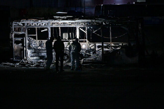 Israeli security forces at the scene of a possible bus bombing in Bat Yam, central Israel, Feb. 20, 2025. Credit: Avshalom Sassoni/Flash90.