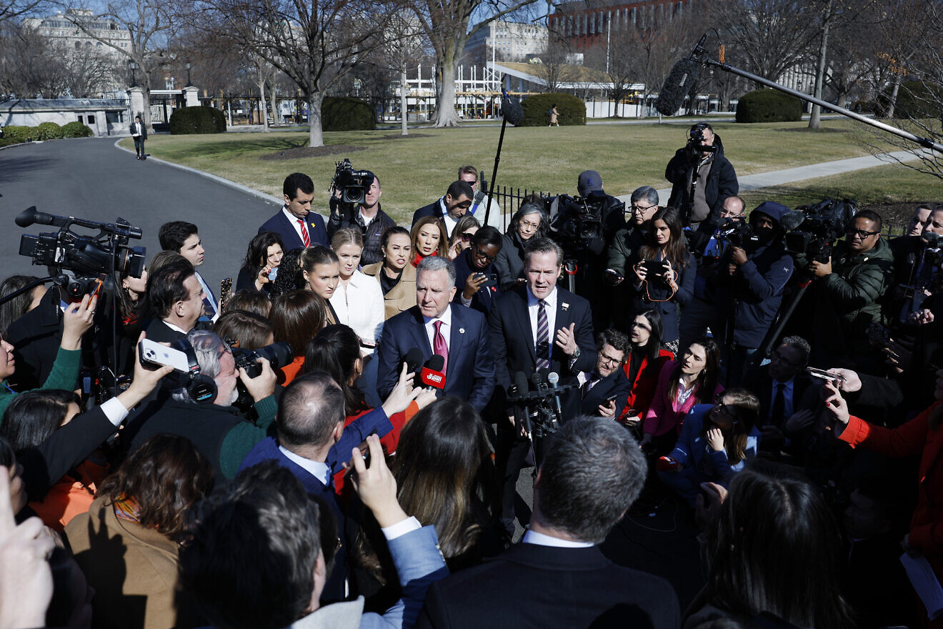 Steve Witkoff, the U.S. special envoy to the Middle East, and Mike Waltz, the U.S. national security advisor, speak to reporters outside of the West Wing of the White House on Feb. 4, 2025. Photo by Anna Moneymaker/Getty Images.