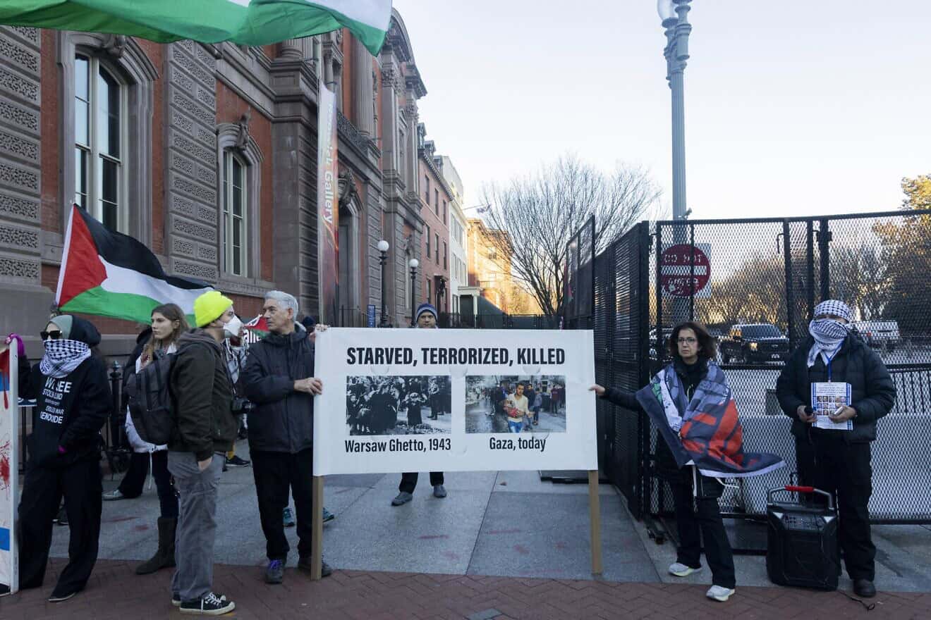 Pro-Palestinian protesters, including American Jews, demonstrate near the White House in Washington, D.C., on Feb. 4, 2025. Photo by Hanna Leka/Middle East Images/AFP via Getty Images.