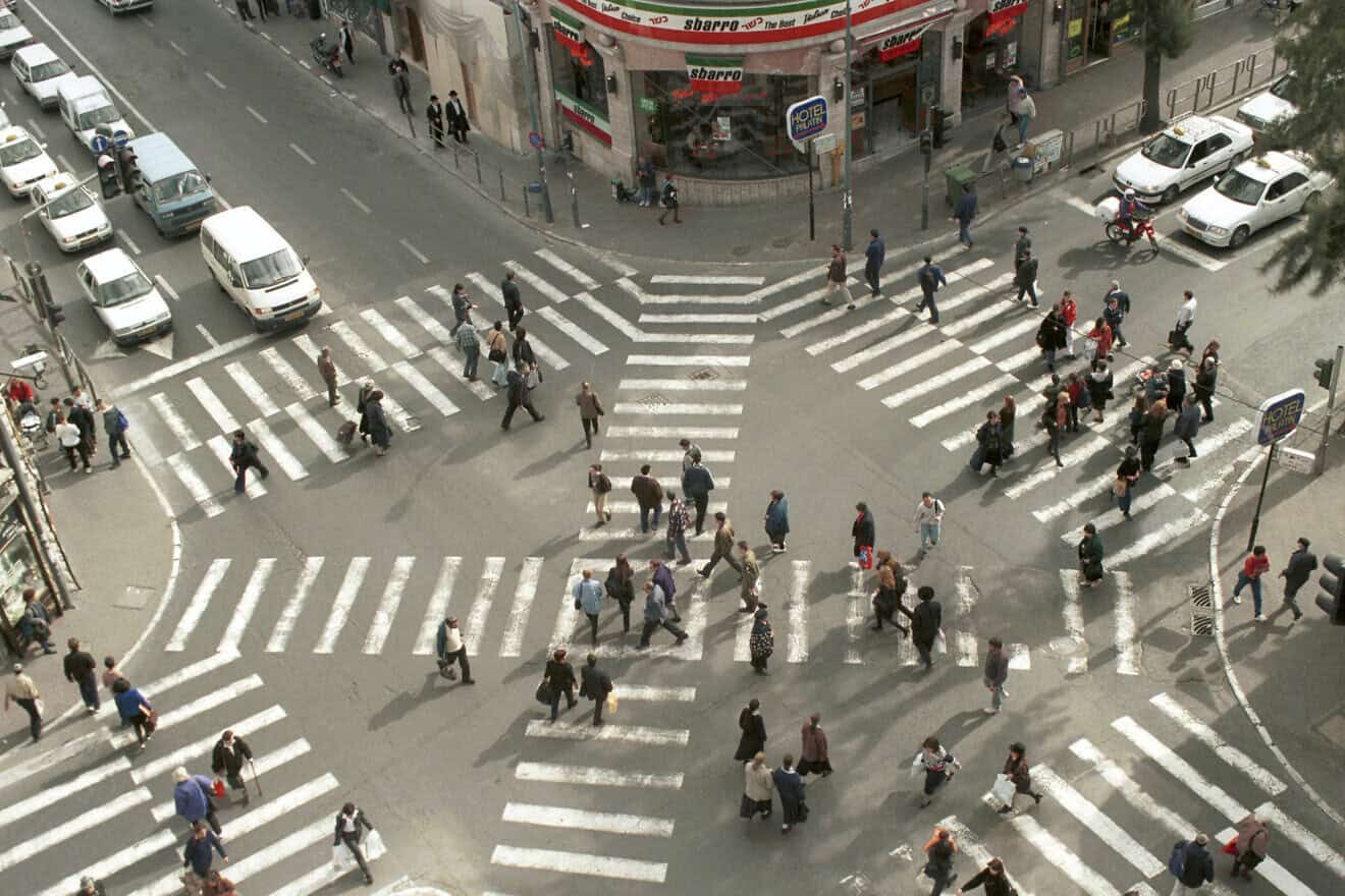 View of the King George and Jaffa streets crossing in Jerusalem on Feb. 22, 2000; the Sbarro pizzeria on the corner was the object of a suicide bombing a year later on Aug. 9, 2001. Photo by Flash90.