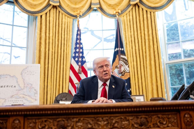 U.S. President Donald Trump announces tariffs on auto imports in the Oval Office, March 26, 2025. Credit: Molly Riley/White House.