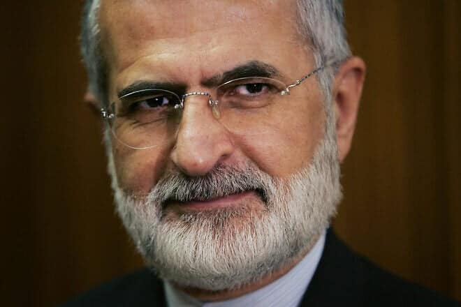 Kamal Kharrazi, foreign minister of Iran, ahead of a meeting with U.N. Secretary-General Kofi Annan, May 3, 2005. Photo by Chris Hondros/Getty Images.