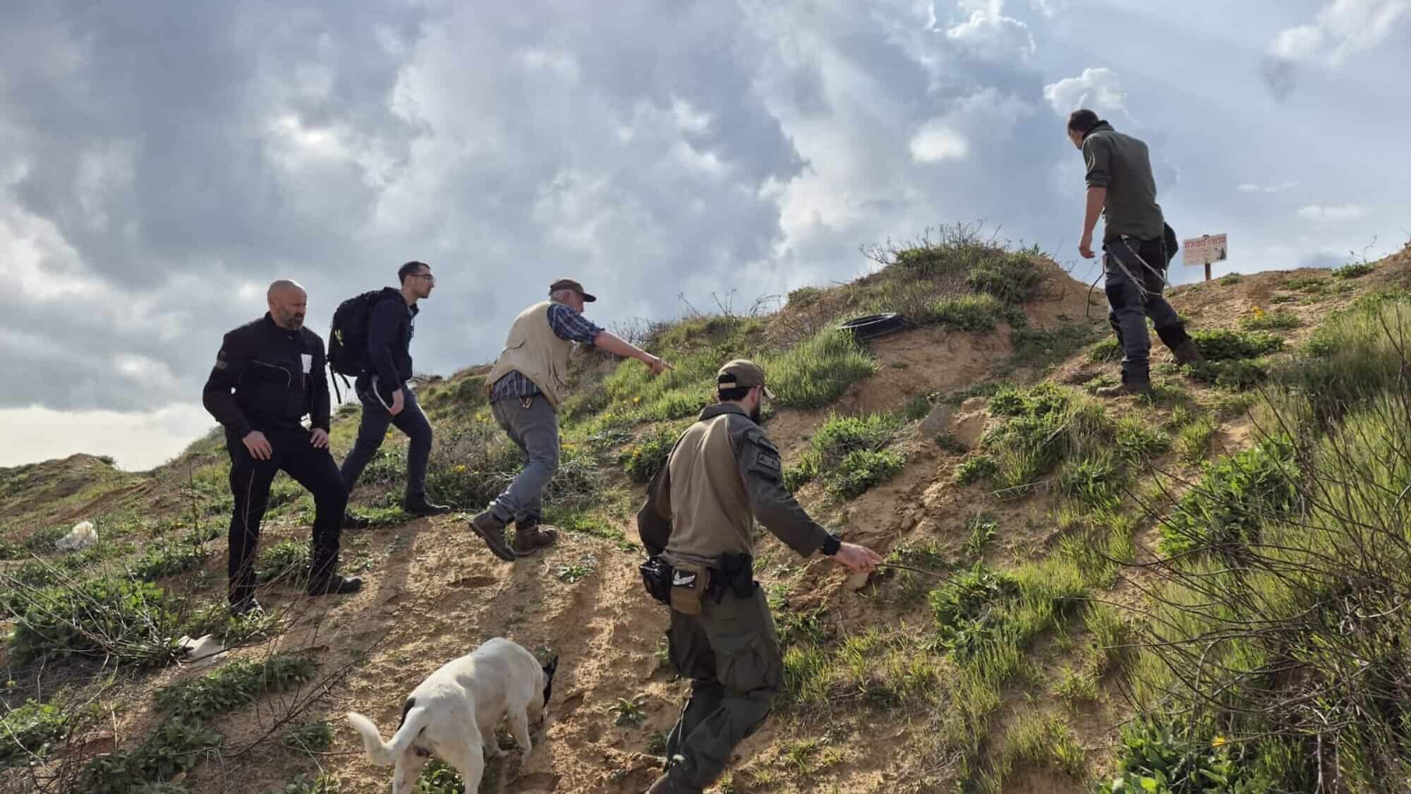 An Israel Dog Unit team searches for a missing person. Photo courtesy of IDU